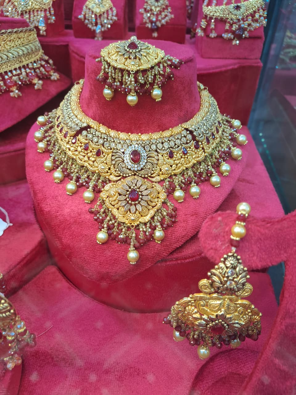 Regal Ruby Bridal Choker Set